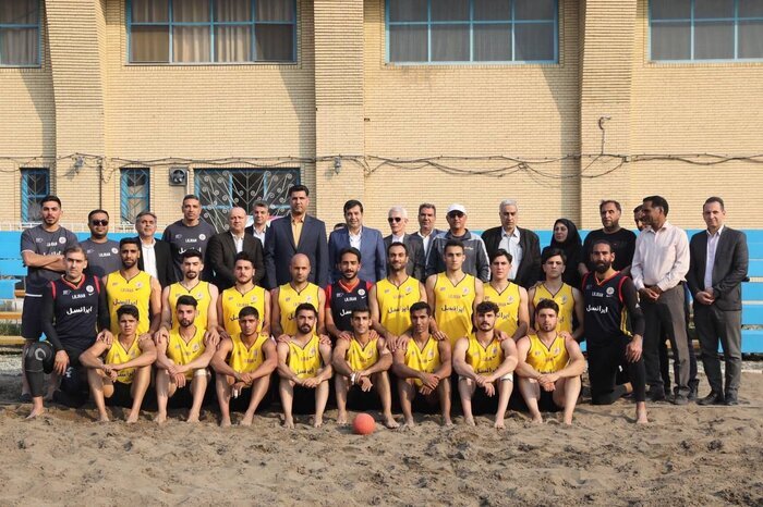 در هندبال باید در منطقه اول باشیم