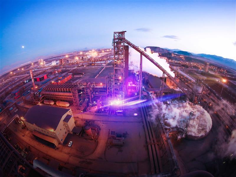 قیمت برق و گاز صنایع كشور در برخی ماه‌ها بالاتر از نرخ جهانی است/ مصرف برق فولاد مباركه پایین‌تر از میانگین جهانی