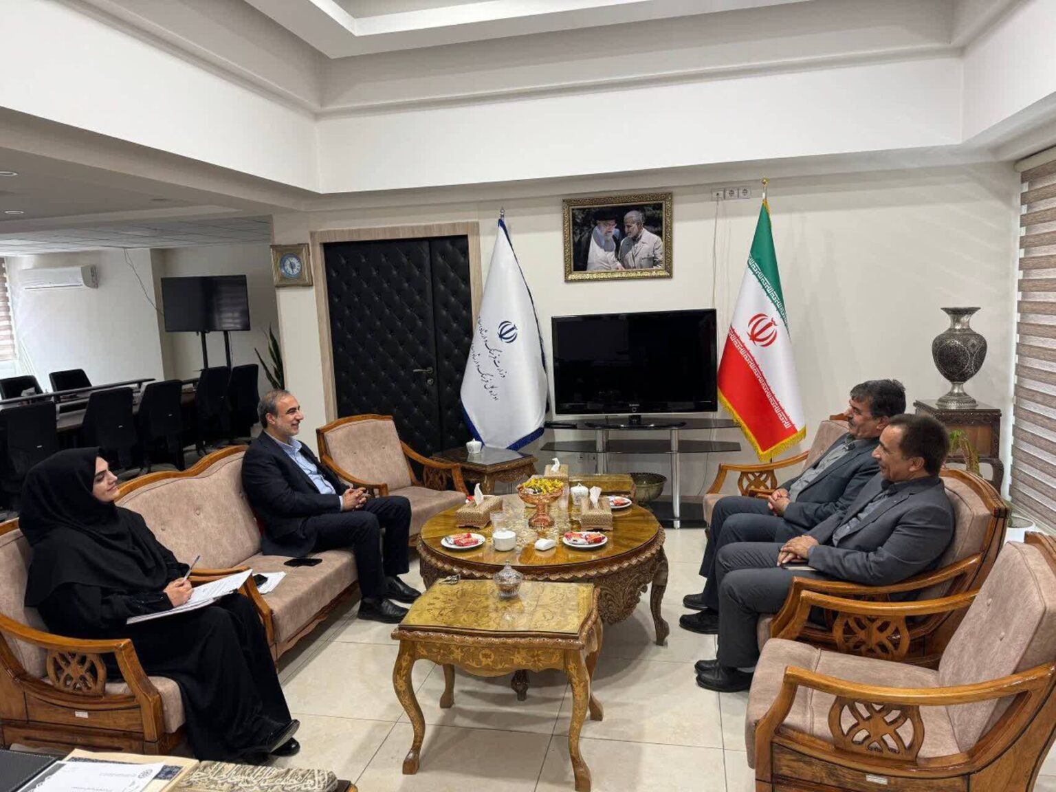 موضوع تامین آب اصفهان باید به یک مطالبه ملی و بینالمللی تبدیل شود