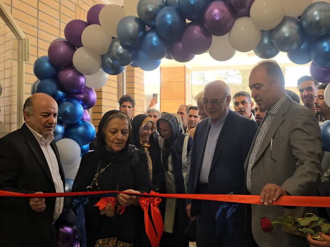 افتتاح مدرسه «دکتر عباس ادیب حبیبآبادی» در برخوار