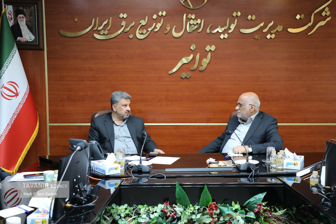 توسعه شبکه برق شهری و روستایی در ۱۱ استان کشور