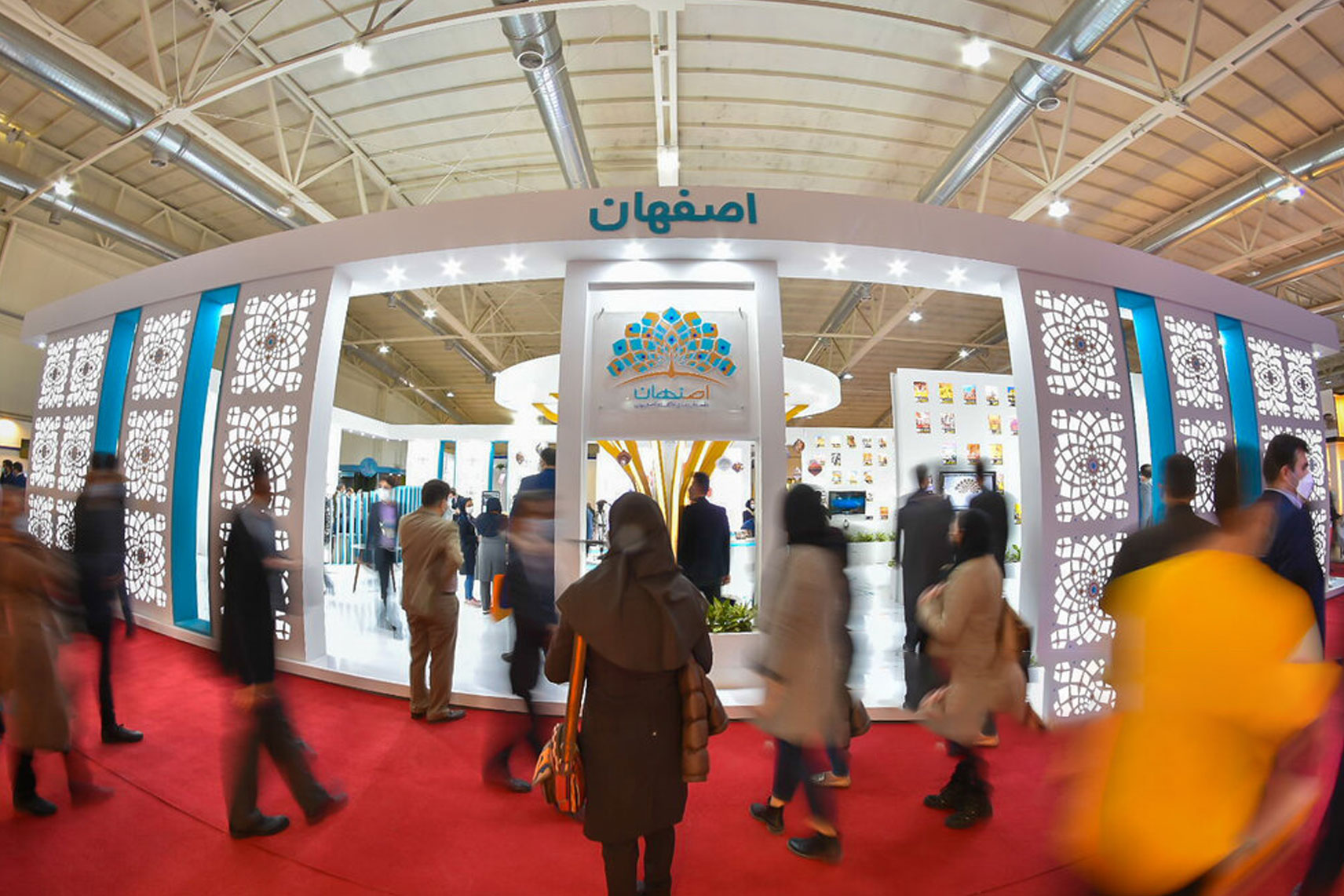 میزبانی ۲۷۰ غرفه از ۱۳ استان و سه کشور در پانزدهمین نمایشگاه گردشگری اصفهان