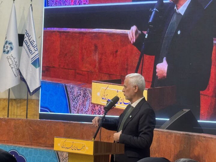 پایداری دانشنامه اصفهان مستقل از نوسانات اداری خواهد بود