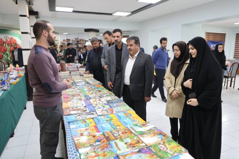 برپایی نمایشگاه کتاب، محصولات فرهنگی و مشاغل خانگی در آبفای استان اصفهان