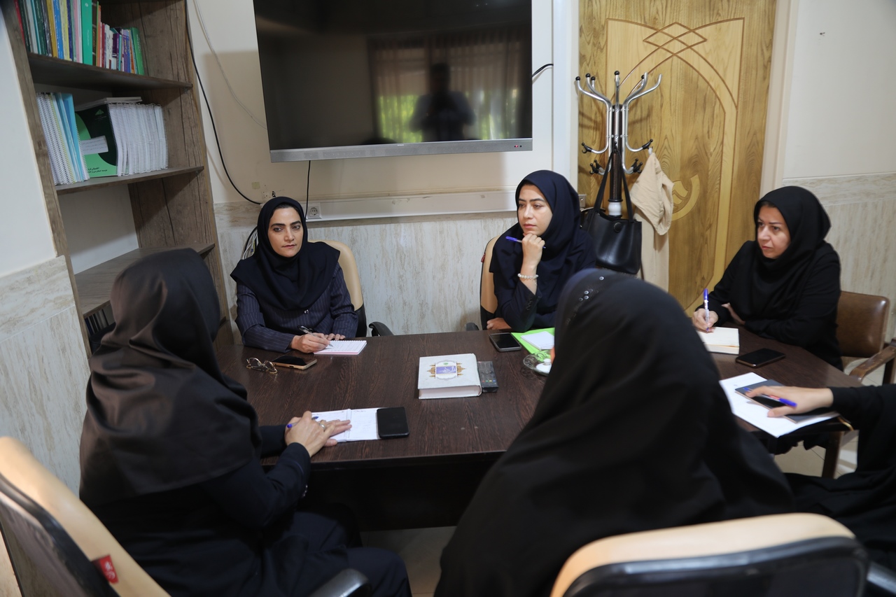 تاکید بر «ترویج مصرف بهینه آب و انرژی» و « فرزند‌آوری و جوانی جمعیت»