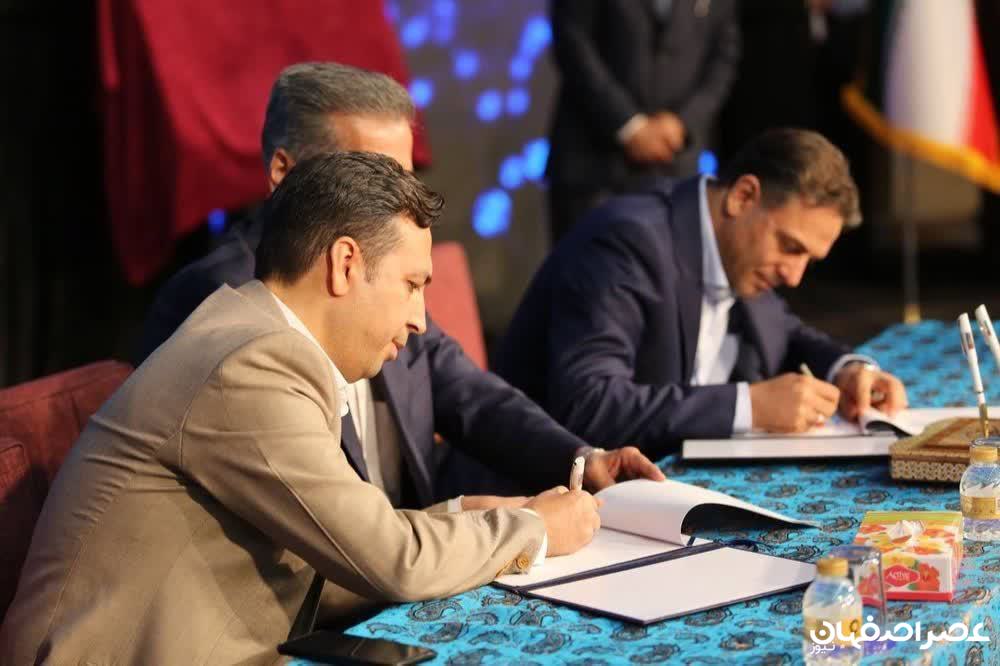 امضای تفاهم نامه همکاری میان شرکت مخابرات ایران، هلدینگ آسمان و گروه انتخاب
