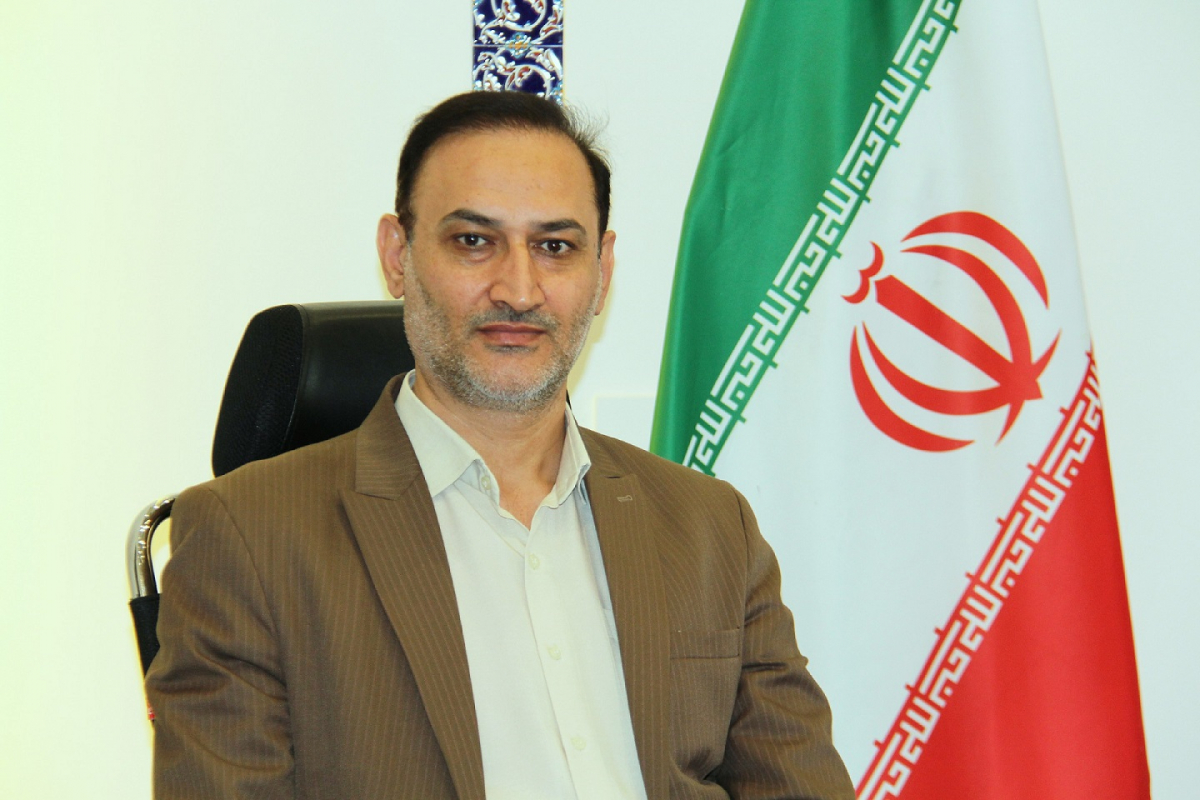 توقف توسعه صنایع آلاینده در اصفهان ضروری است