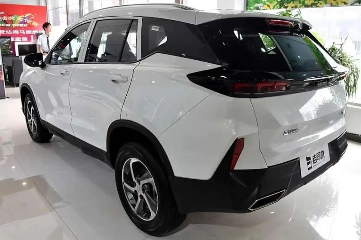 نوسان ارز بازار خودرو را فلج کرد