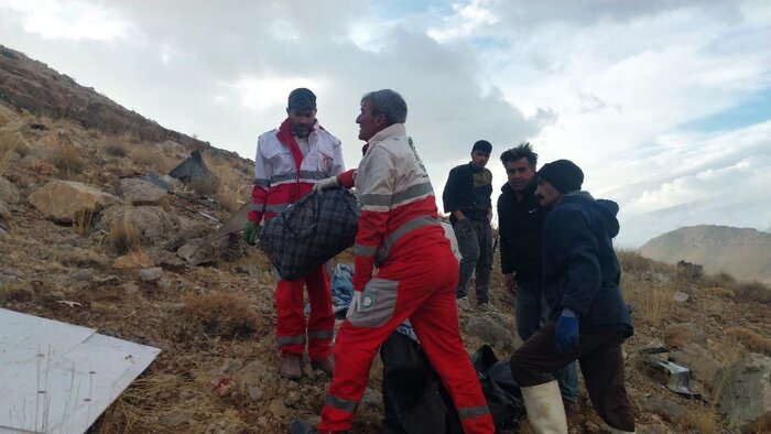 جانباختن سه تن در واژگونی اتوبوس تهران–یاسوج در جاده بیبی سیدان