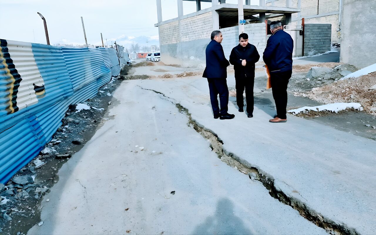 ورود دادستانی به موضوع فرونشست زمین در چادگان