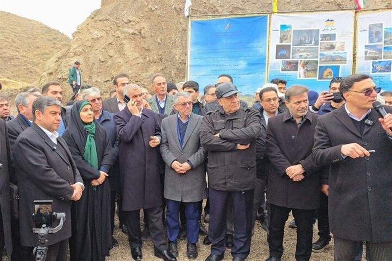 اتمام ریل‌گذاری راه‌آهن میانه-اردبیل با ریل ذوب آهن اصفهان