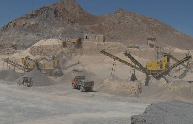 ظرفیت بی نظیر معدنی در اردستان ظرفیت بی نظیر معدنی در اردستان