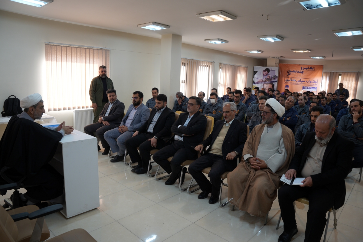 كارگران در حوزه اقتصاد مقاومتي نقش اول را ايفا ميكنند