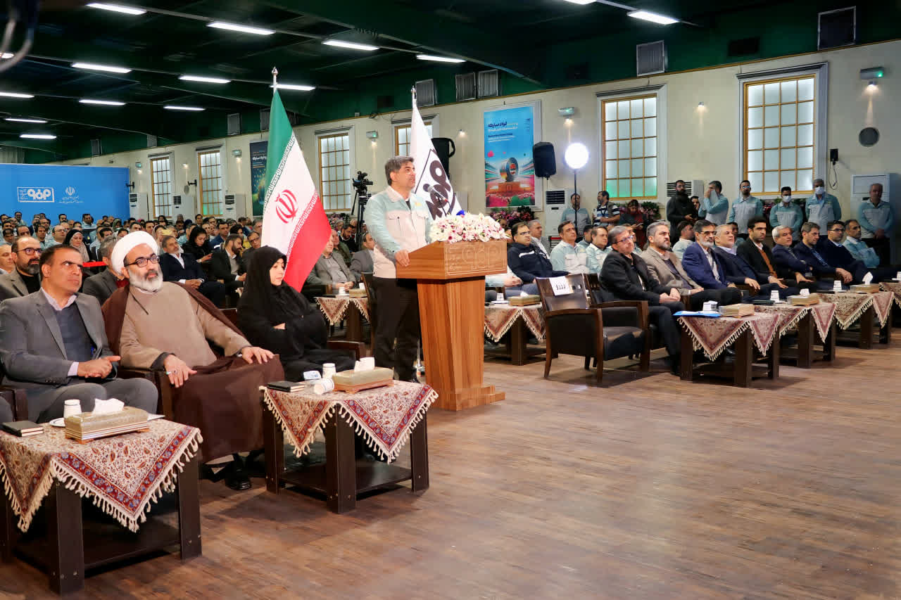 فولاد مبارکه با پروژه عظیم انتقال آب، بار صنعت را از دوش زایندهرود برداشت فولاد مبارکه با پروژه عظیم انتقال آب، بار صنعت را از دوش زایندهرود برداشت