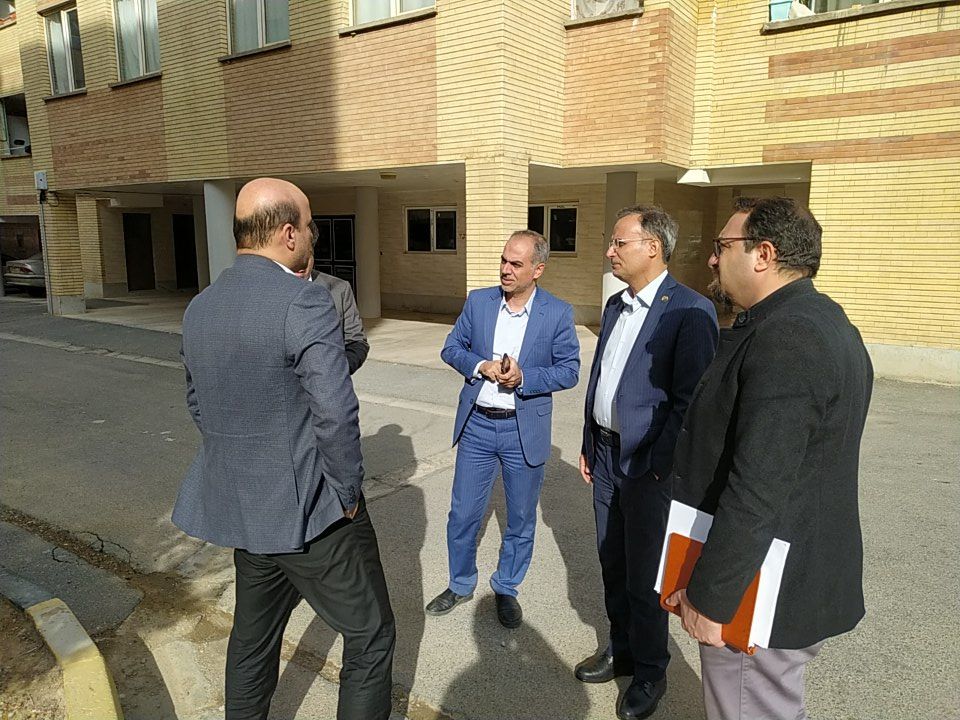 بررسی راهکارهای توسعه زیرساخت‌های ارتباطی در بهارستان