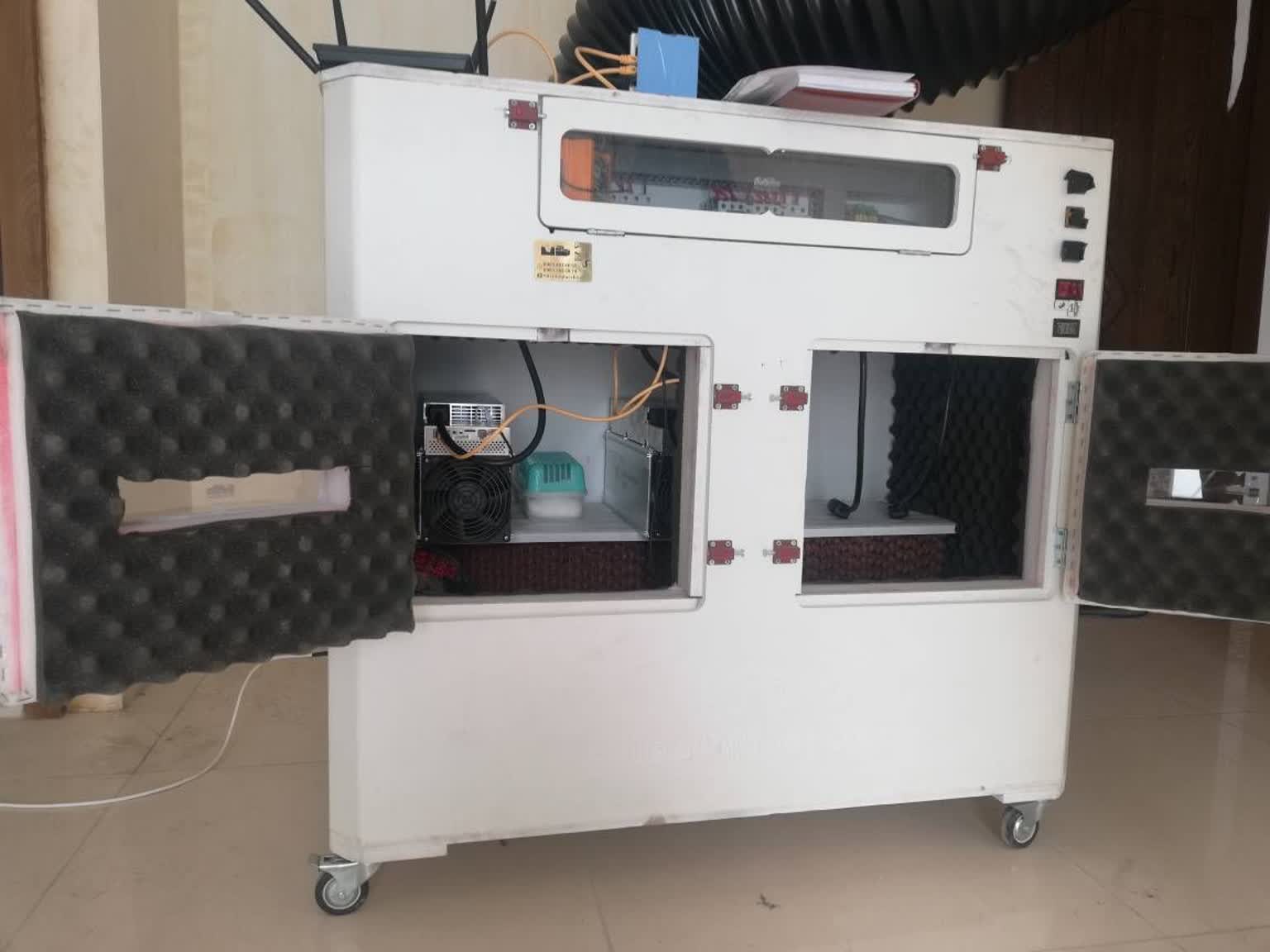 کشف و جمعآوری انشعاب غیرمجاز و ۲ دستگاه ماینر در منطقه ۵ توزیع برق اصفهان