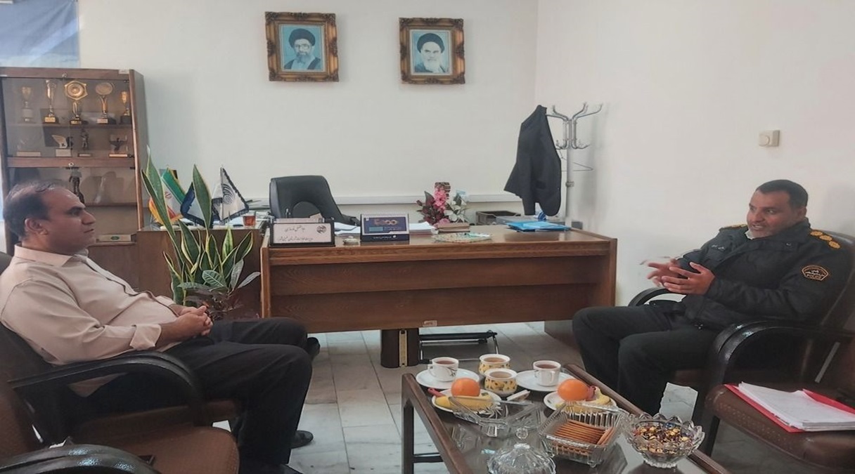 دیدار مدیر مخابرات خمینیشهر با معاون عملیات فرماندهی انتظامی