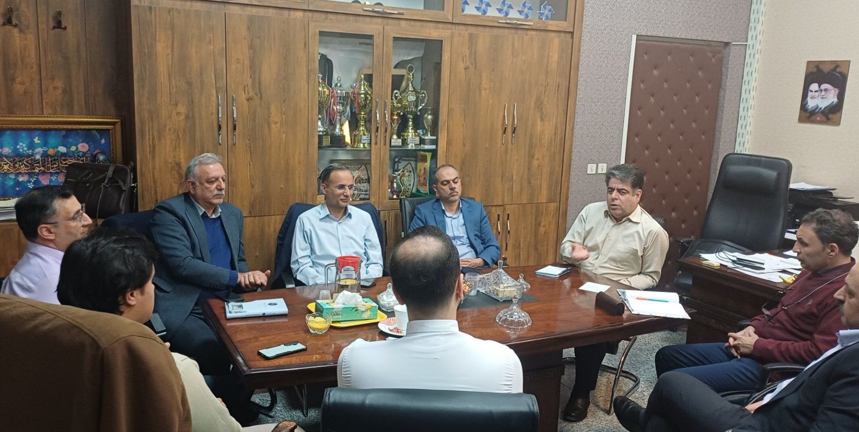 بررسی راهکارهای نوین بازاریابی فیبر نوری با بهره‌گیری از هوش مصنوعی در اصفهان