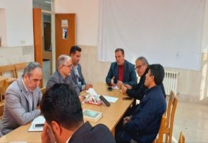 جلسه بررسی مشکلات روستای استرک