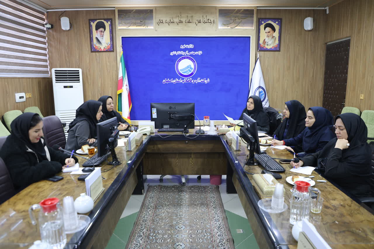 توانمندسازی بانوان شاغل، از طریق آموزش، حمایت و فرصتهای برابر شکل میگیرد