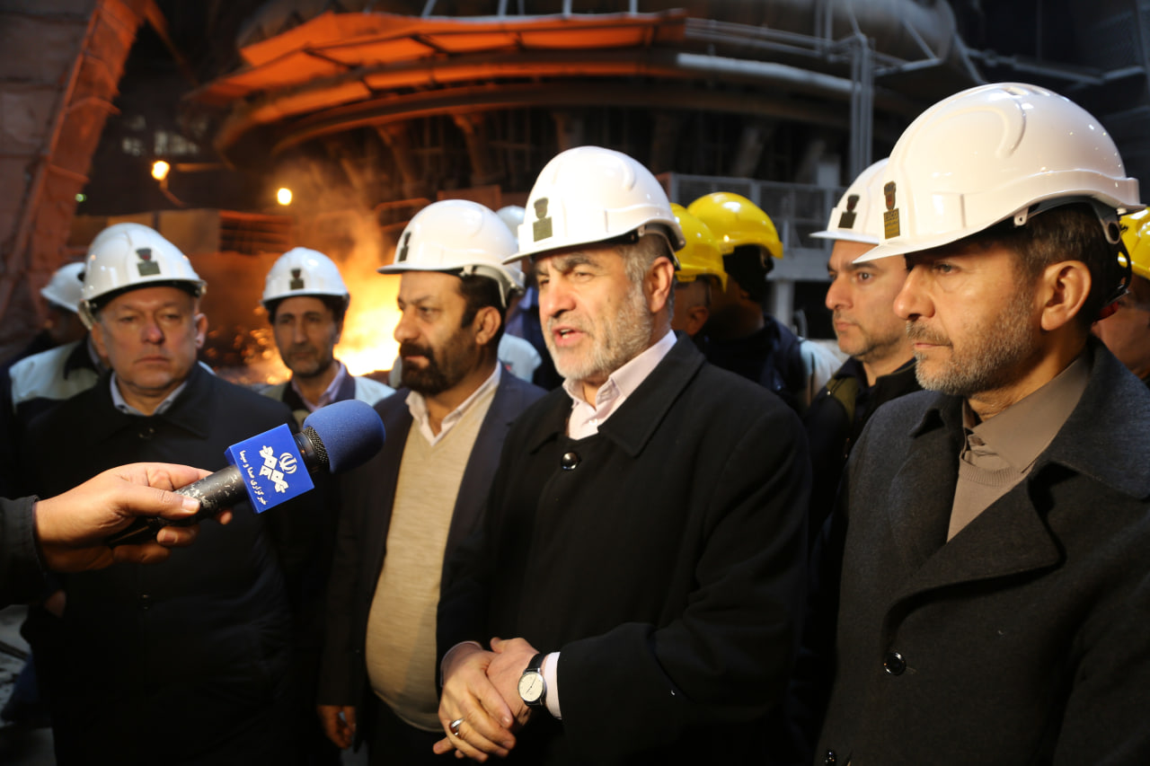 رفع مشکلات ذوب‌آهن اصفهان در اولویت برنامه‌های وزارت صمت باشد