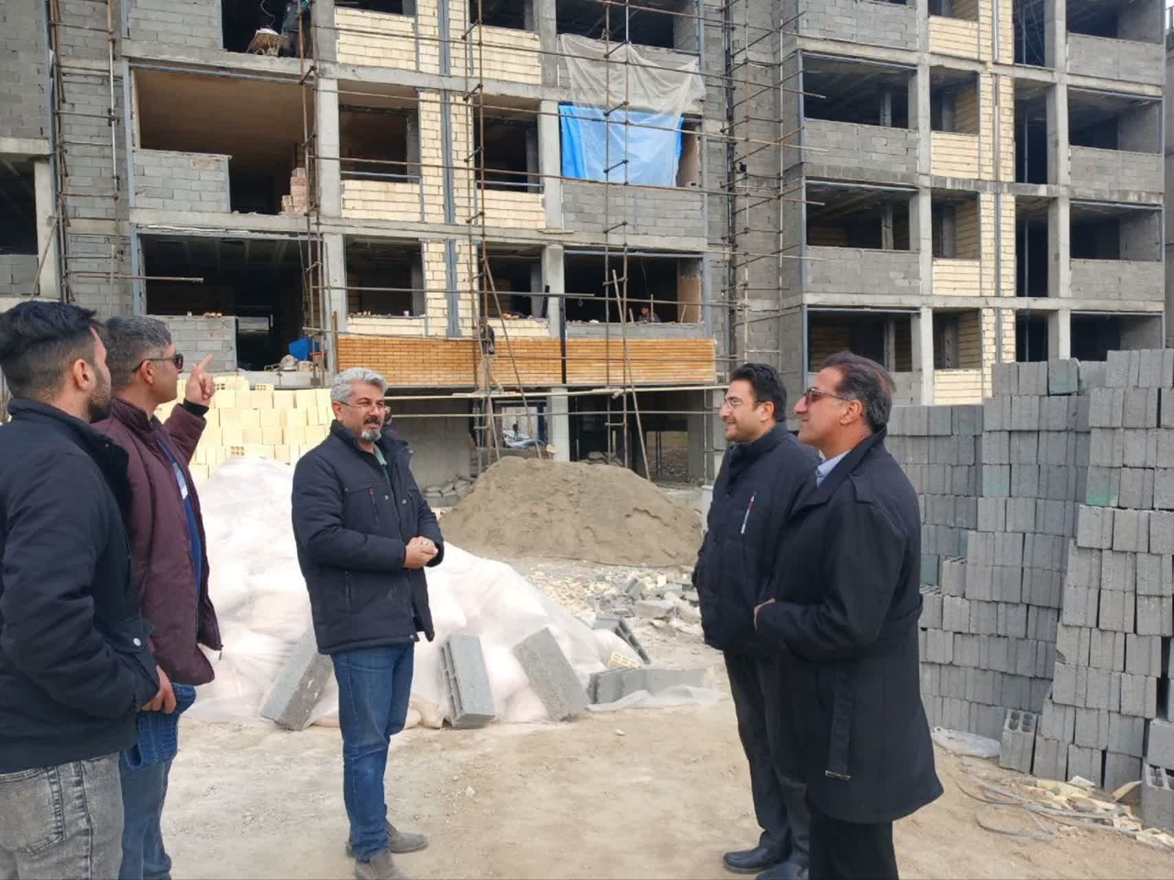 بازدید میدانی از پروژه‌های نهضت ملی مسکن شهر نطنز