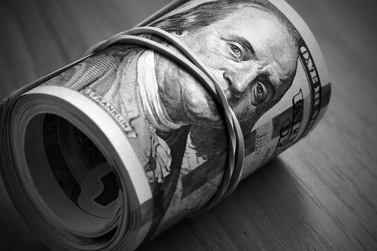 ۸ میلیارد دلار پول فروش نفت برنگشته است!