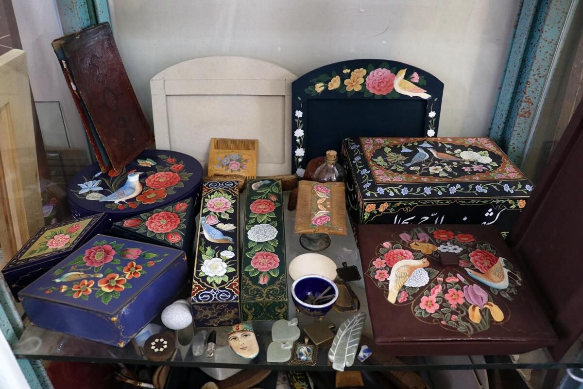 احیا هنر پاپیه ماشه در بویین میاندشت