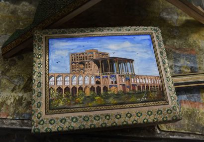 مهر اصالت به تنهایی برای توسعه بازار صنایع دستی کافی نیست