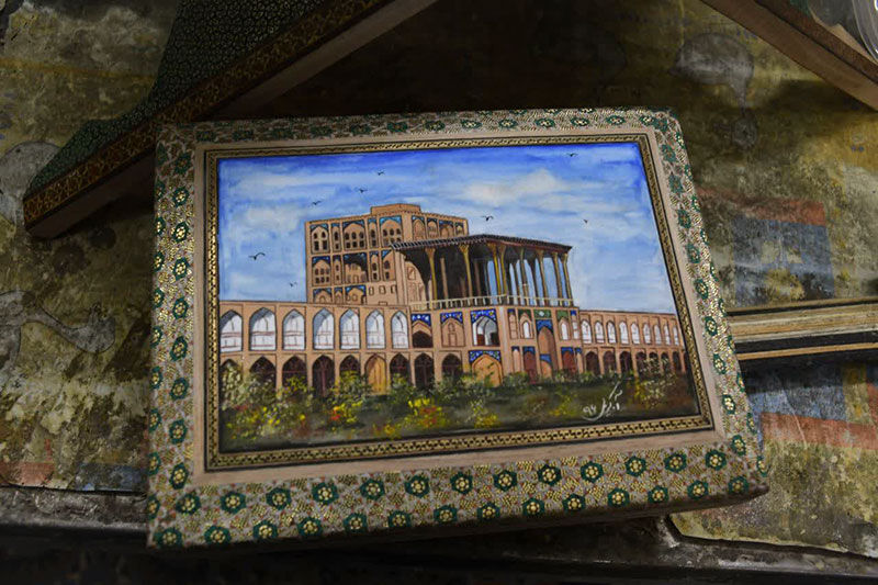 مهر اصالت به تنهایی برای توسعه بازار صنایع دستی کافی نیست