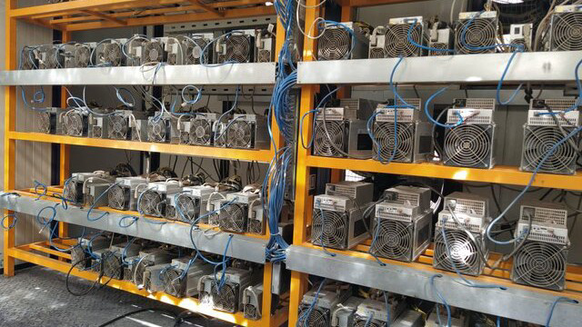 کشف و جمعآوری ۳۸۵۶ دستگاه ماینر غیرمجاز در اصفهان