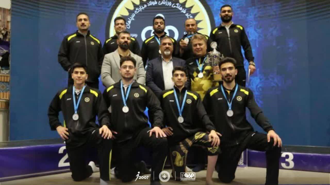 نایب قهرمانی طلایی‌پوشان