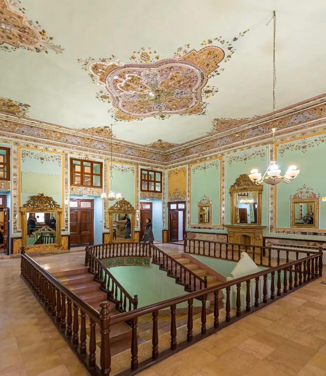 ساماندهی باغ زرشک در اصفهان