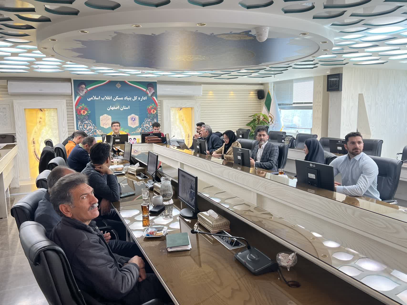 برگزاری جلسه کارشناسی بررسی تغییر کاربری روستاهای شهرستان سمیرم