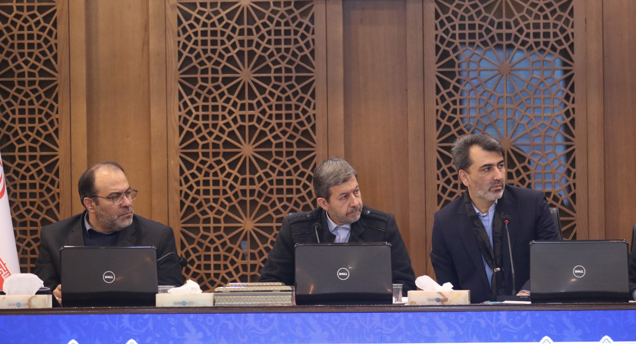 مفاد بسته حمایت از صنایع توسط هیات وزیران مورد بررسی قرار گرفت