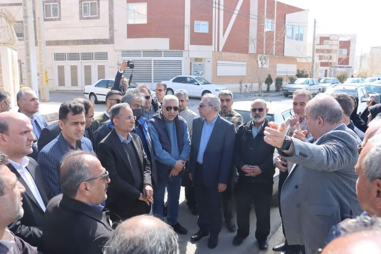 بازدید معاون توسعه شبکه ملی ارتباطات از زیرساخت‌های ارتباطی شهرستانهای برخوار و شاهین‌شهر و میمه