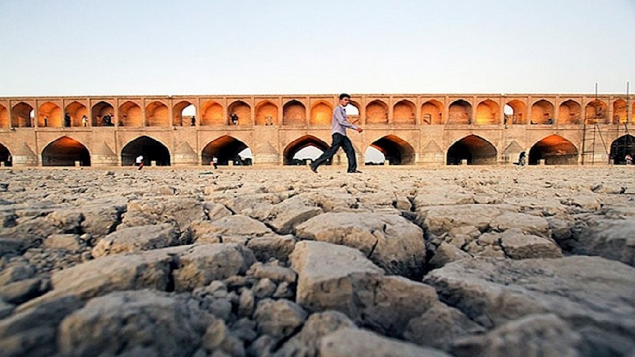 پیامدهای اقتصادی و معیشتی خشکی زایندهرود بر کشاورزان