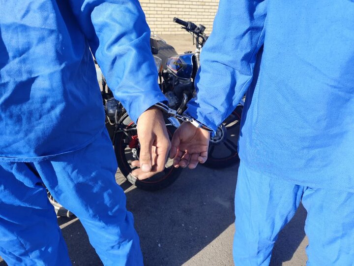 ۱۶ متهم تحت تعقیب در فلاورجان دستگیر شدند