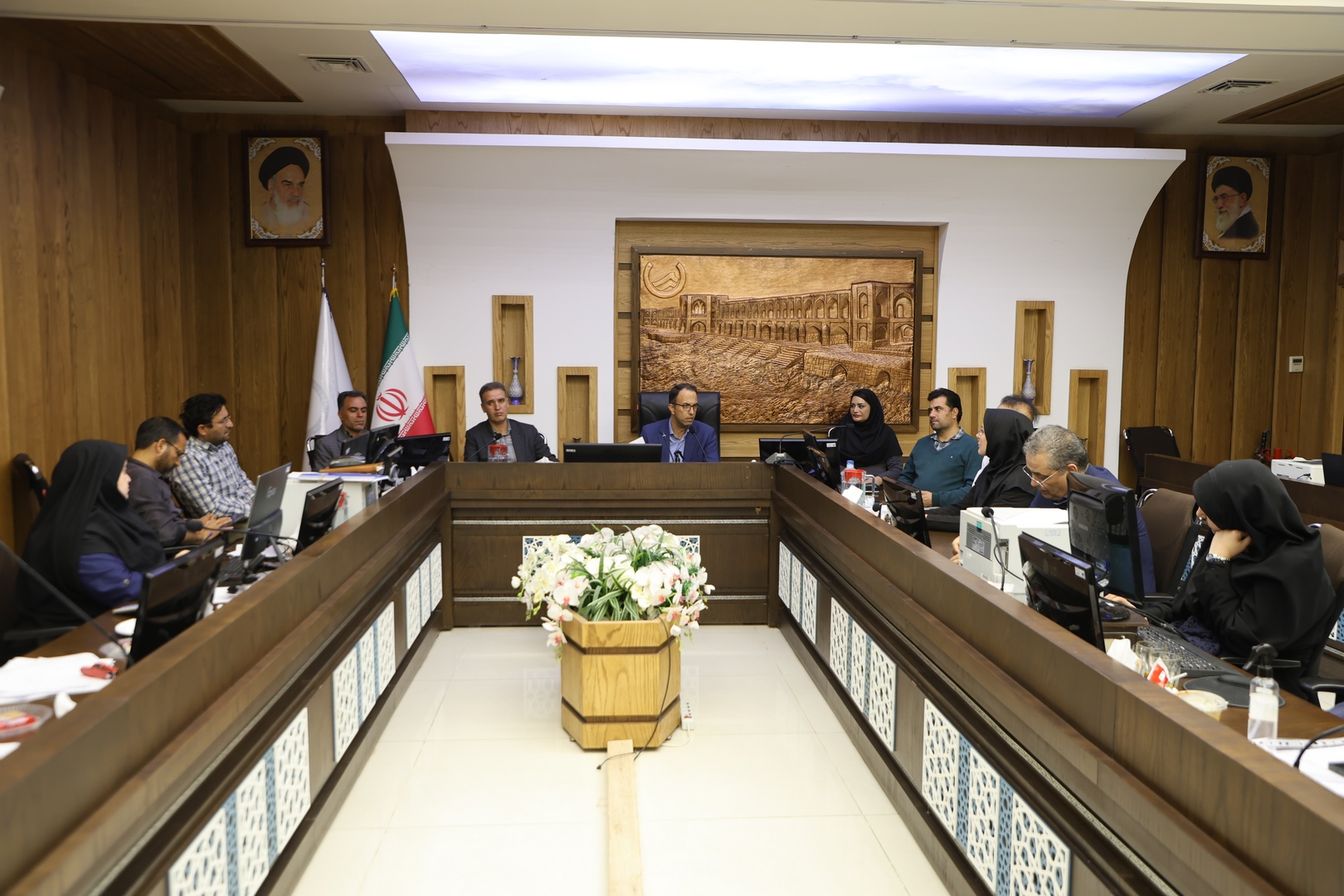 برگزاری کارگاه آموزشی بررسی حسابهای مالی مرتبط با قوانین مالیاتی و ارزش افزوده در آبفای استان اصفهان