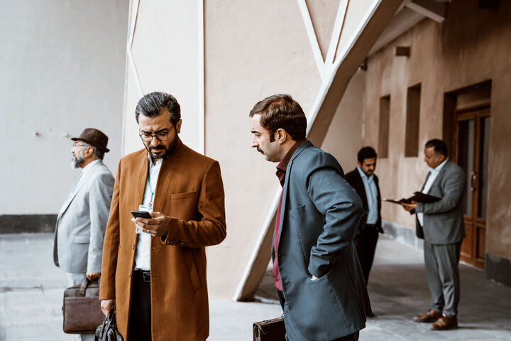 اکران «جهان مبهم هاتف» نمایانگر چالشها و آرزوهای جوانان در سینمای ایران