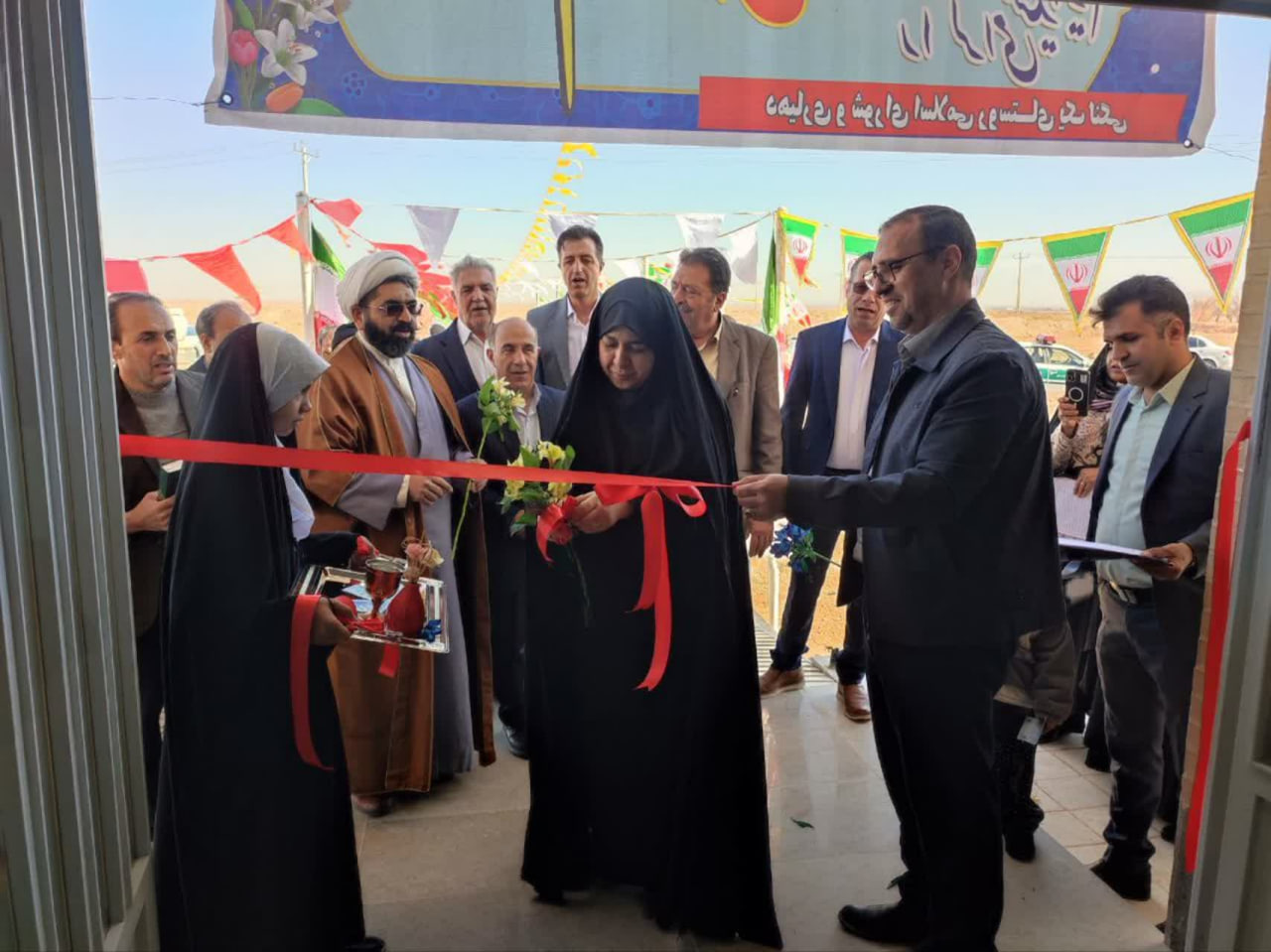 ساختمان دهیاری روستای یک لنگی شهرستان کوهپایه افتتاح شد