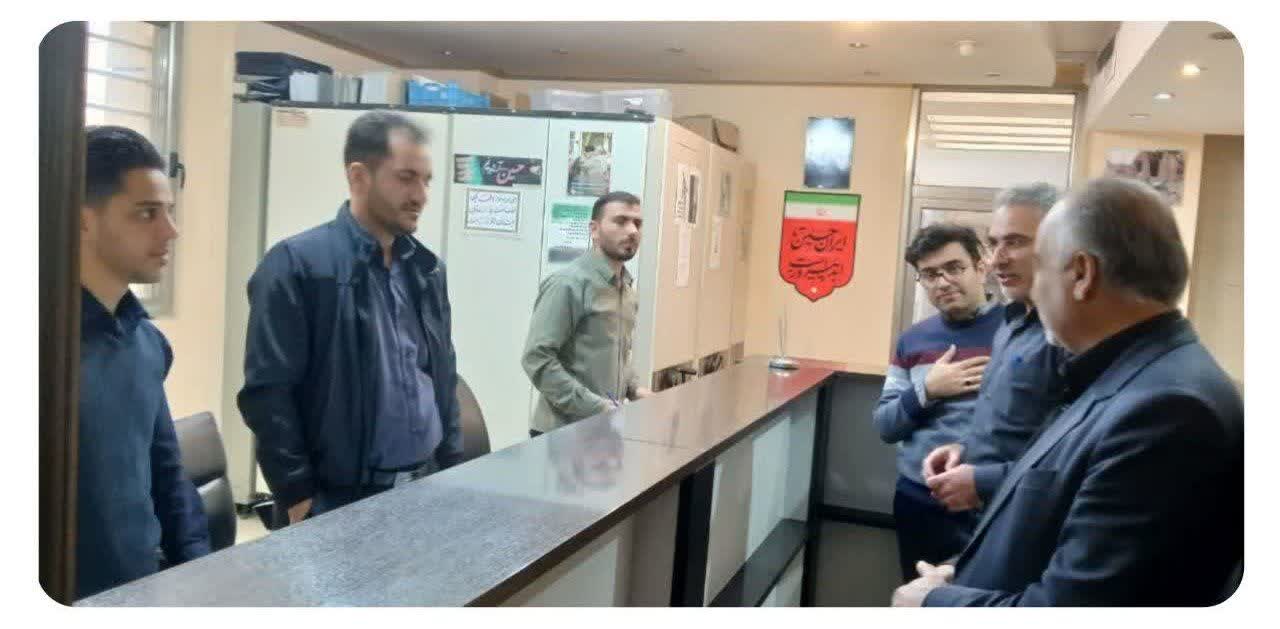 تجلیل نماینده لنجان از تلاش پرسنل بنیاد مسکن شهرستان