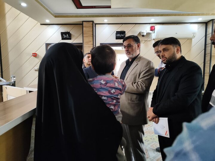 بازدید سرزده دادستان اصفهان از مراکز اسکان شهروندان آسیب دیده جنگ