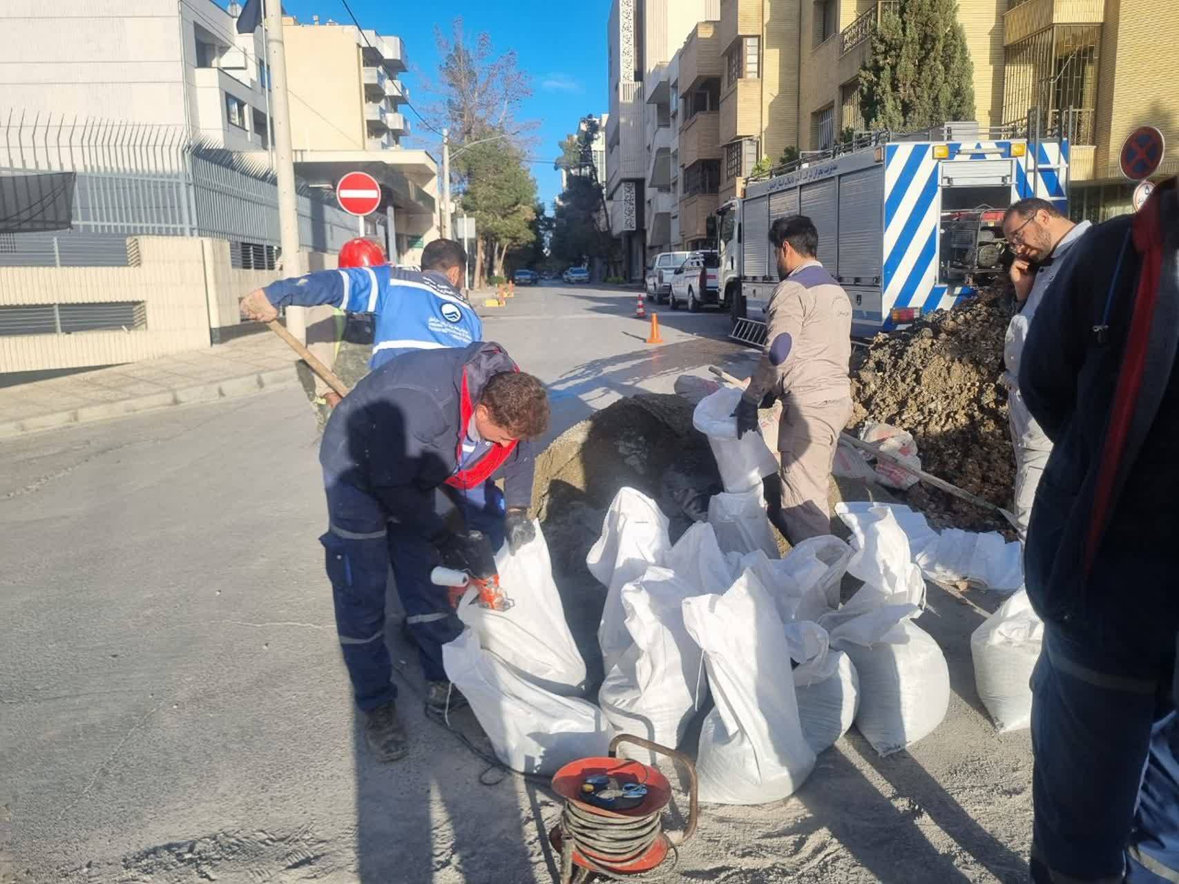 پایان عملیات اصلاح خط انتقال فاضلاب خیابان توحید شهر اصفهان