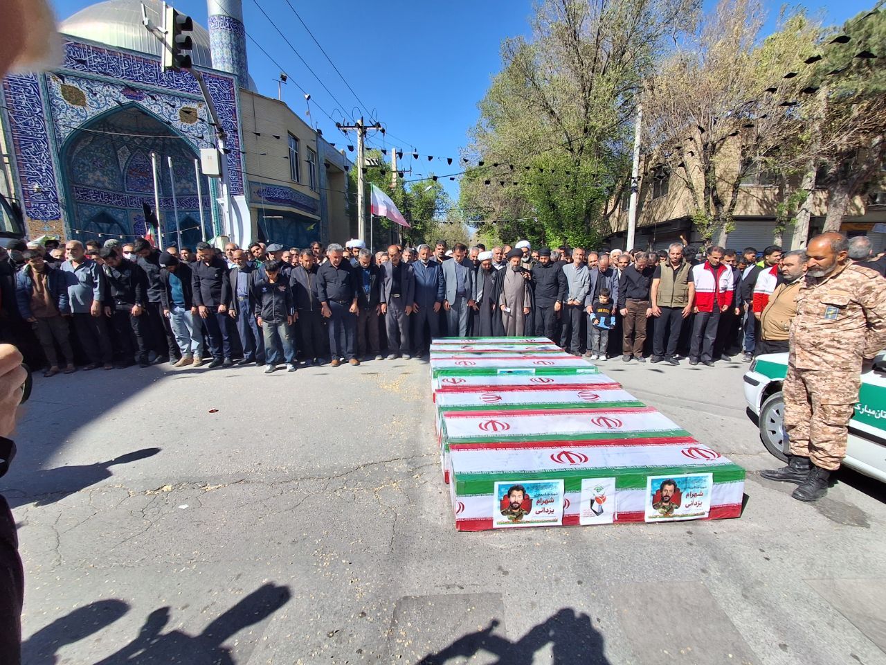 پیکر پاک هشت شهید حملات آمریکایی- صهیونی در مبارکه تشییع شد