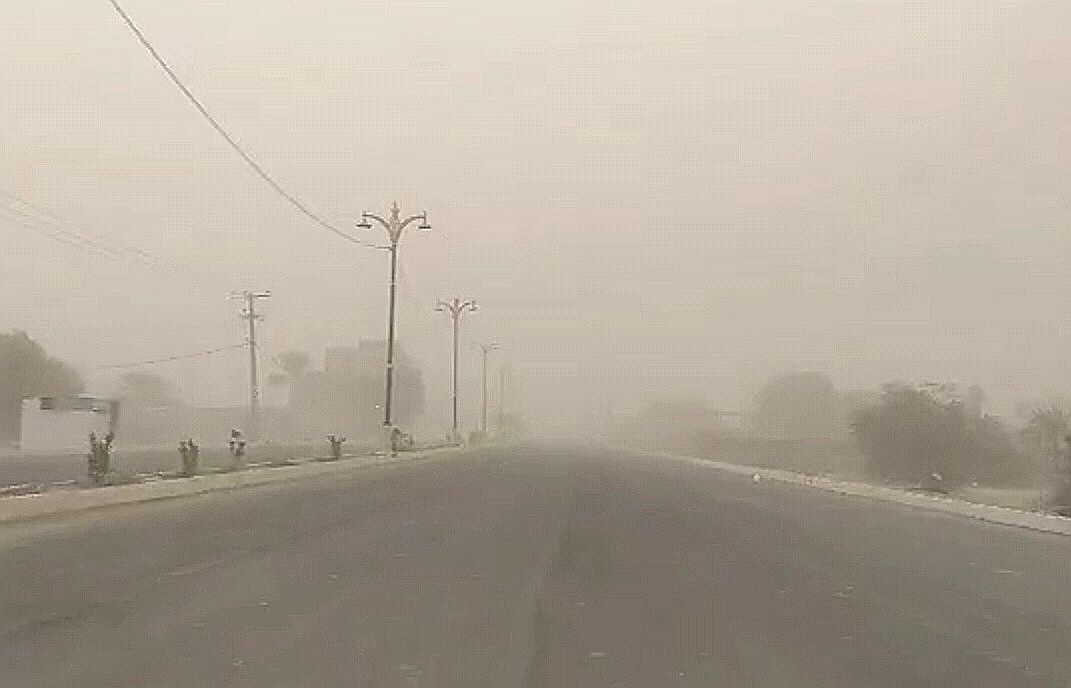 گرد و خاک عراقی تا دوشنبه بیشتر مناطق اصفهان را فرا می گیرد