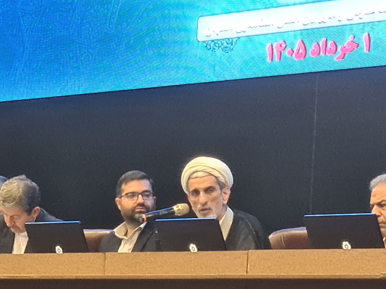 شکست اقتصادی دشمن نیازمند همافزایی است