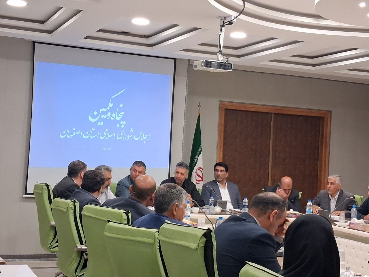اقتصاد اصفهان در خط مقدم؛ جنگ اقتصادی آخرین تاکتیک دشمن است