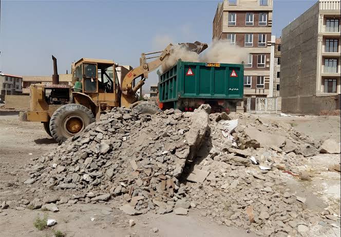 پاکسازی ۲۹ نقطه از اصفهان با جمعآوری بیش از ۱۵ هزار تن نخاله در مانورهای مدیریت بحران