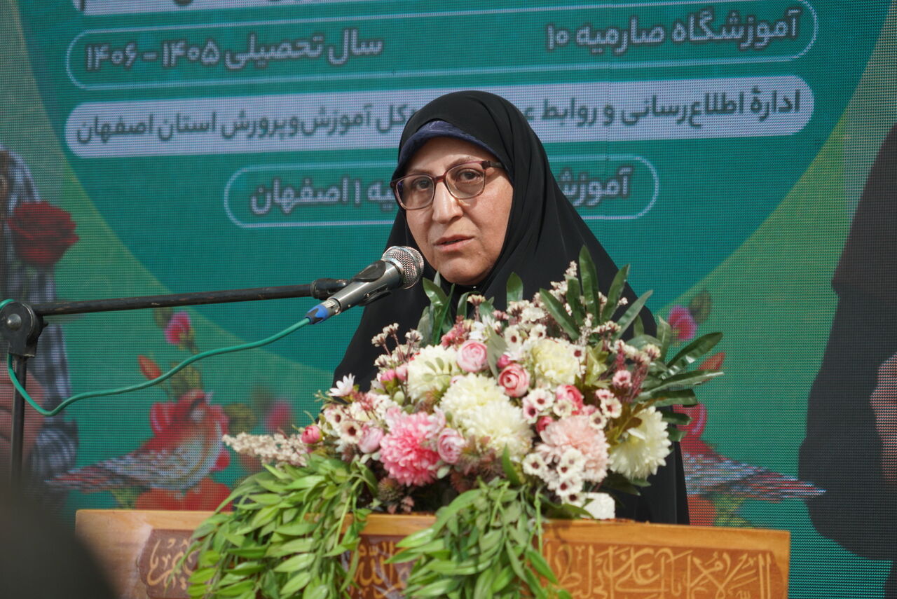 دانش‌آموزان در کنار کسب علم باید اخلاق‌مدار، مسوولیت‌پذیر و متعهد پرورش یابند